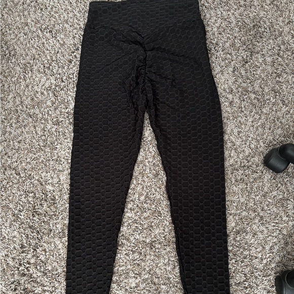 🤩4/$15🥳 the famous tiktok ruched leggings - Picture 5 of 5